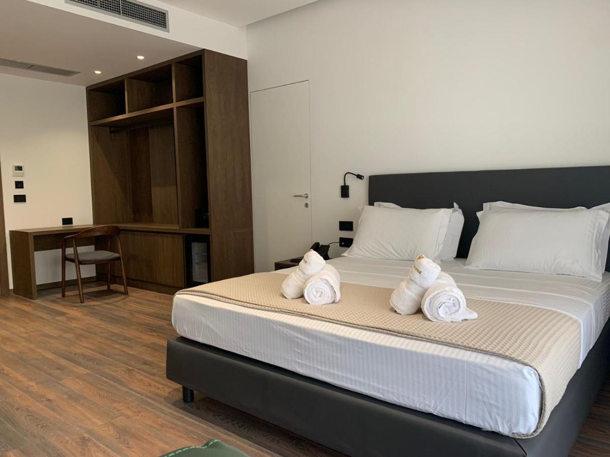 Black Diamond Hotel Dhërmi Zewnętrze zdjęcie