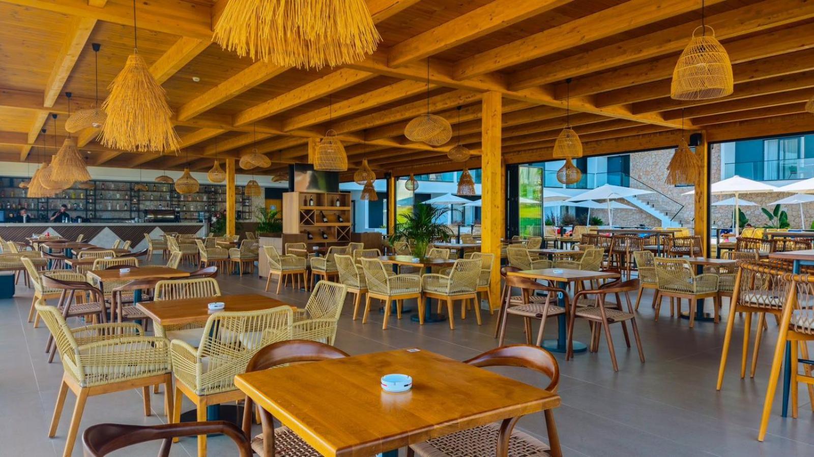 Black Diamond Hotel Dhërmi Zewnętrze zdjęcie