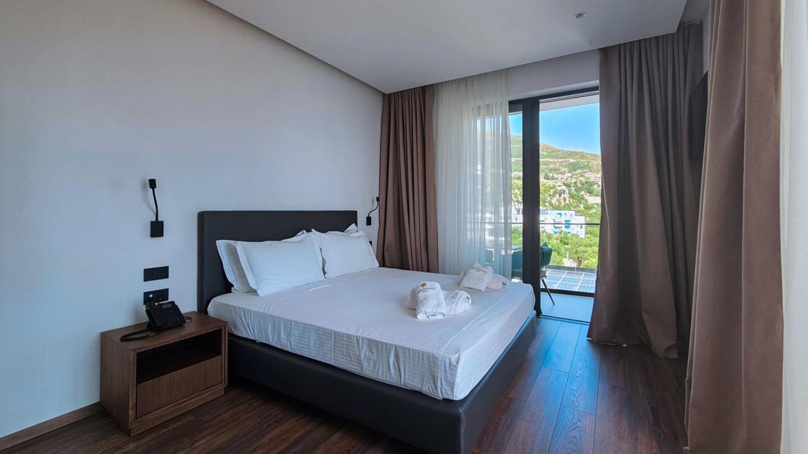 Black Diamond Hotel Dhërmi Zewnętrze zdjęcie