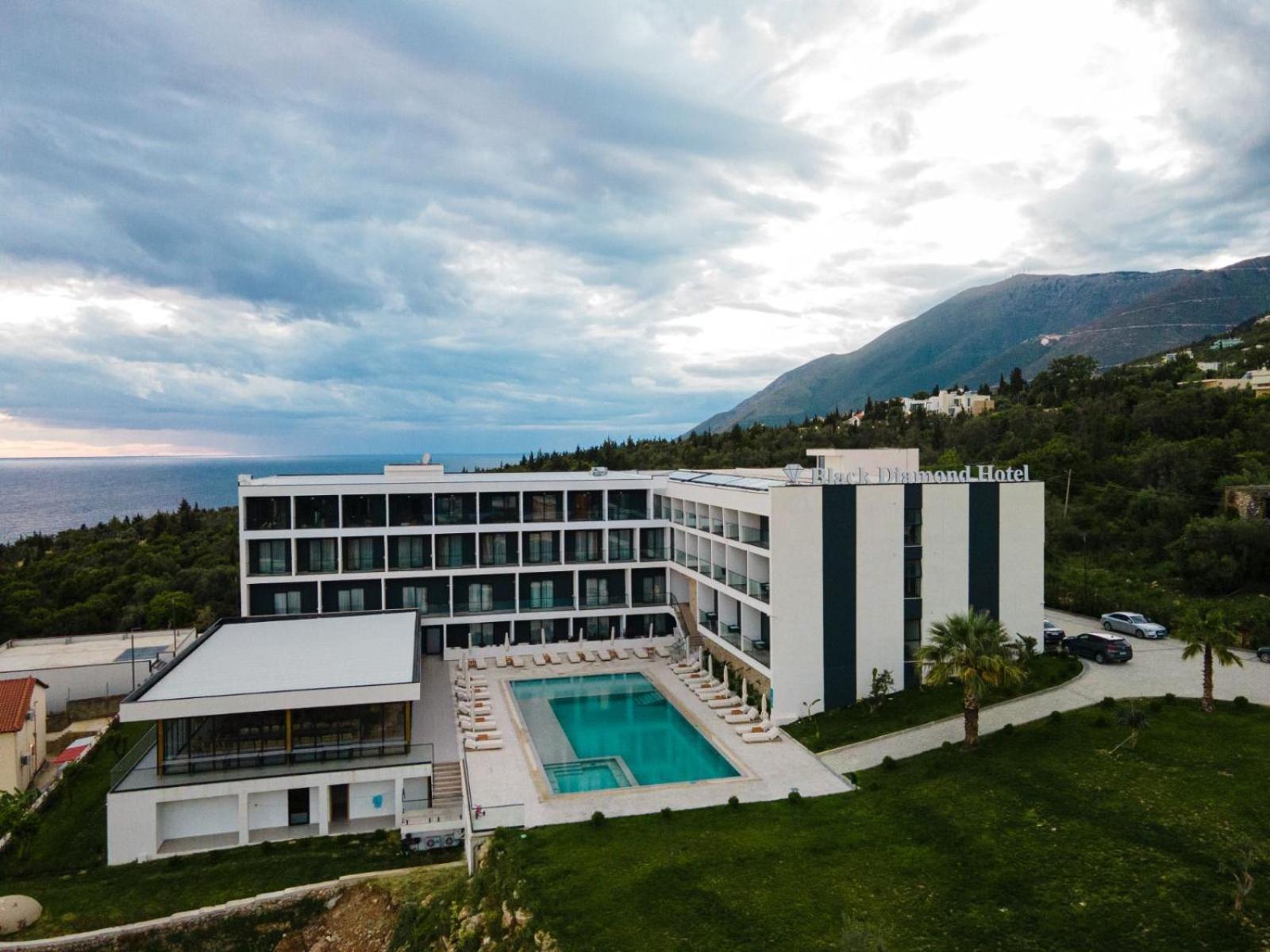 Black Diamond Hotel Dhërmi Zewnętrze zdjęcie